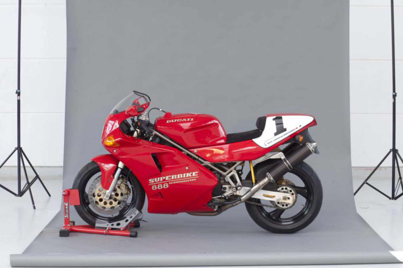 ducati-888